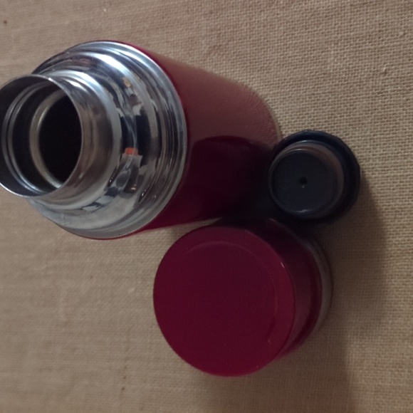 STARBUCKS 17OZ RED THERMOS POUR BUTTON CUP & LID - Picture 6 of 8